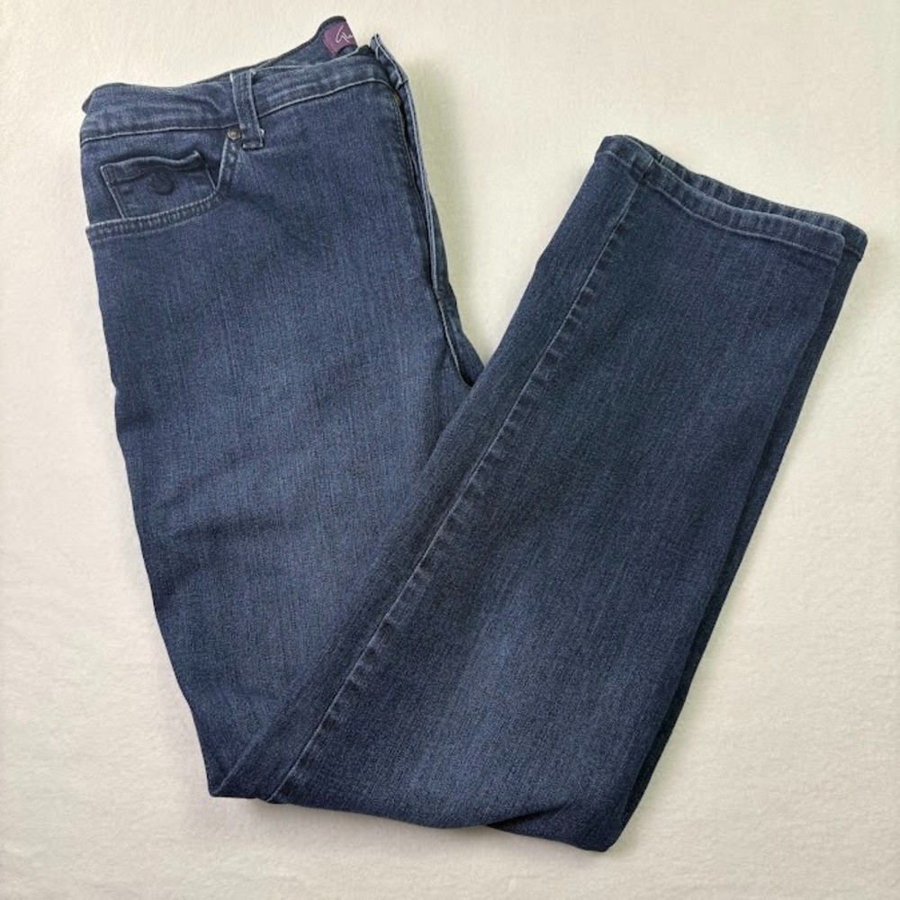 Gloria Vanderbilt Women's "Amanda" Jeans Size 14 Dark Wash